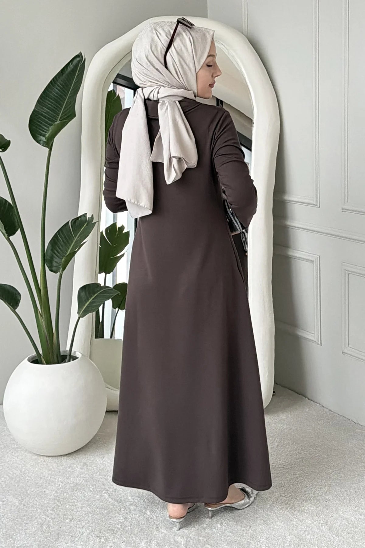 Premium Elegant Modest Dress Abaya with Matching Hijab – Luxury Islamic Wear for Daily
