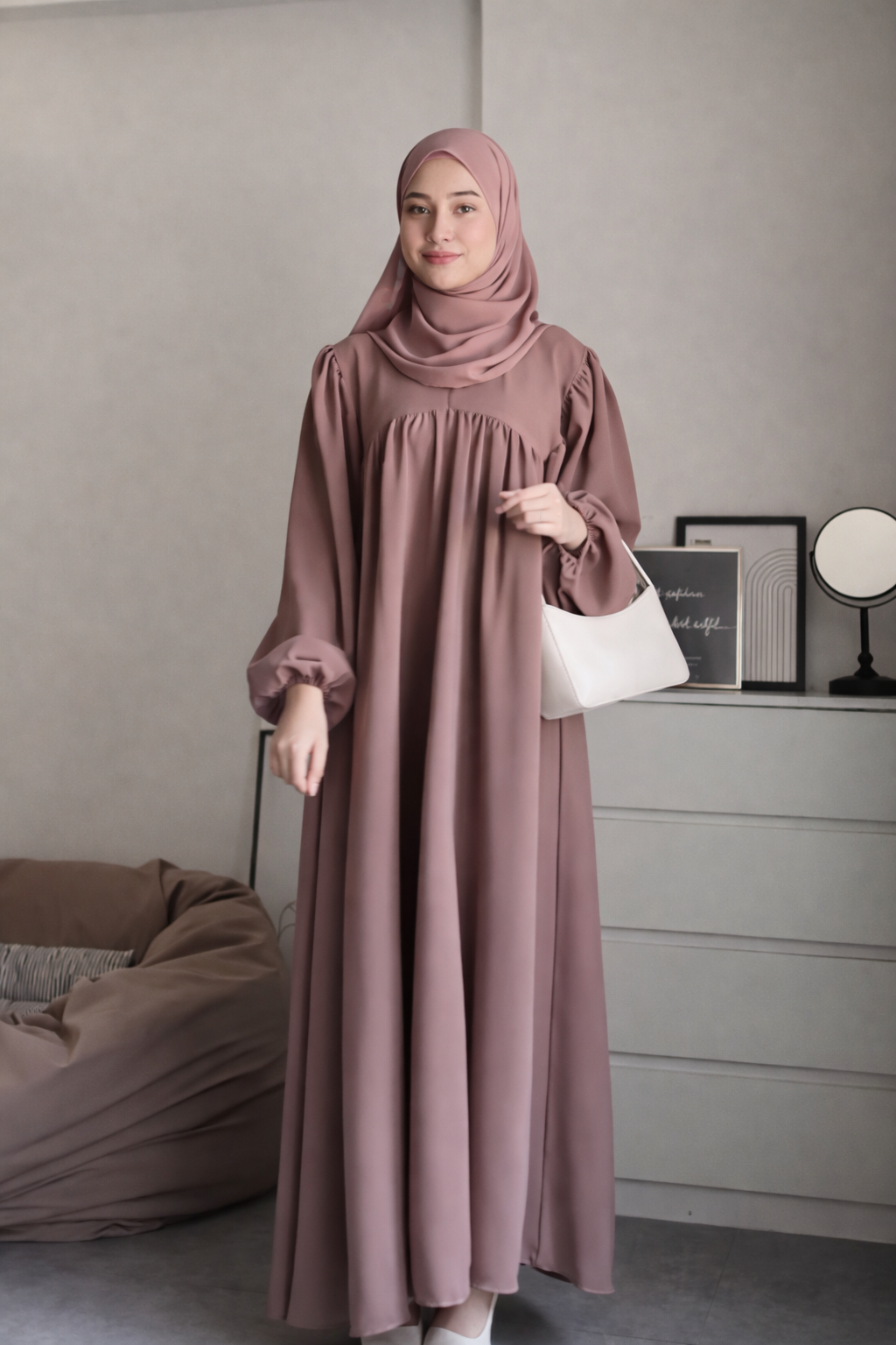 Premium Plain Daily Wear Full-Length Abaya with Matching Hijab – Comfortable & Modest