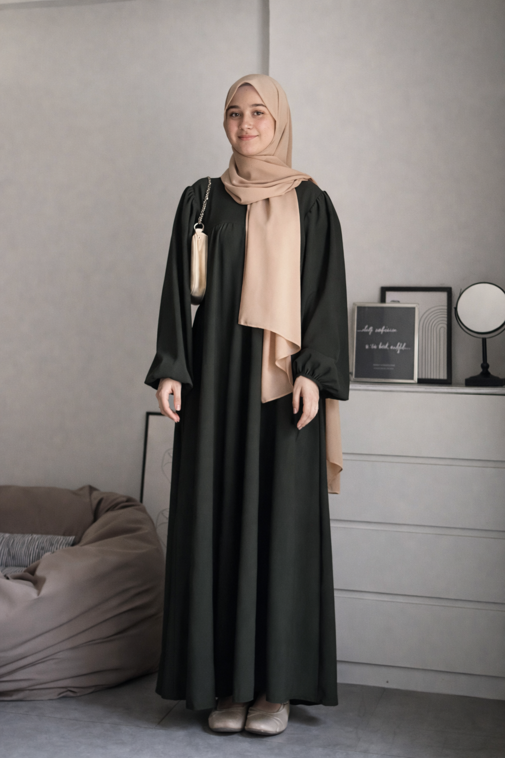 Premium Plain Daily Wear Full-Length Abaya with Matching Hijab – Comfortable & Modest