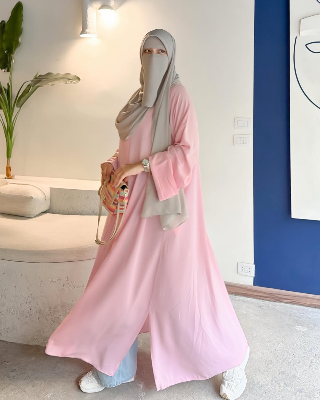 Premium Pink Farasha Abaya for Women – Elegant Flowy Butterfly Abaya