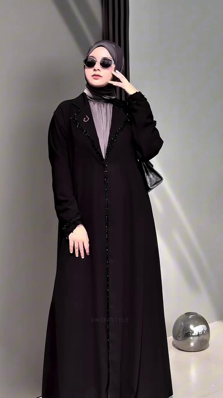 The "Elegance Noir" Beaded Lapel Abaya